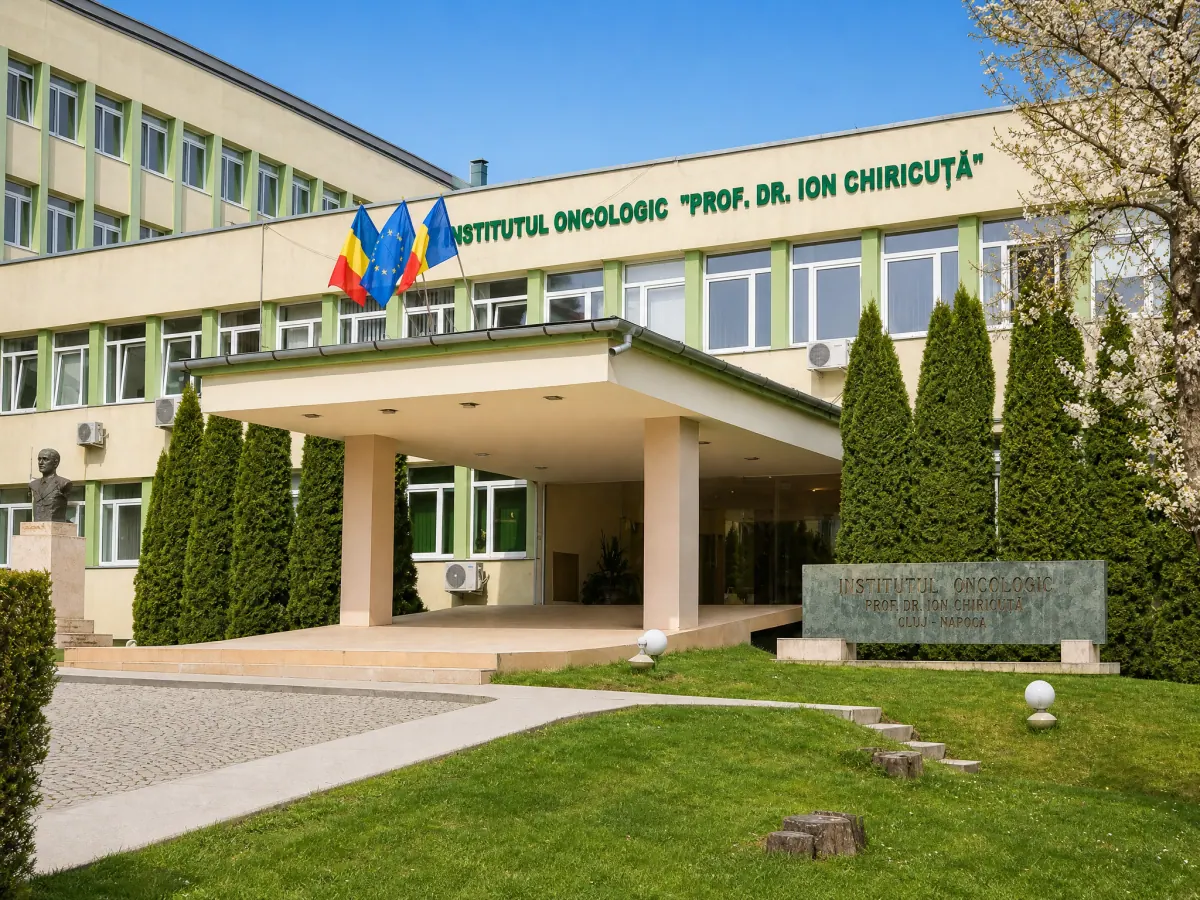 Intrarea Institutului Oncologic „Prof. Dr. Ion Chiricuță” din Cluj-Napoca